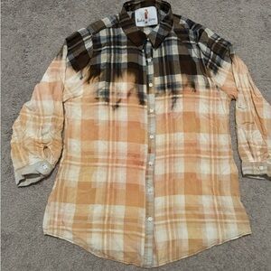 Women's Plaid Button Down Shirt